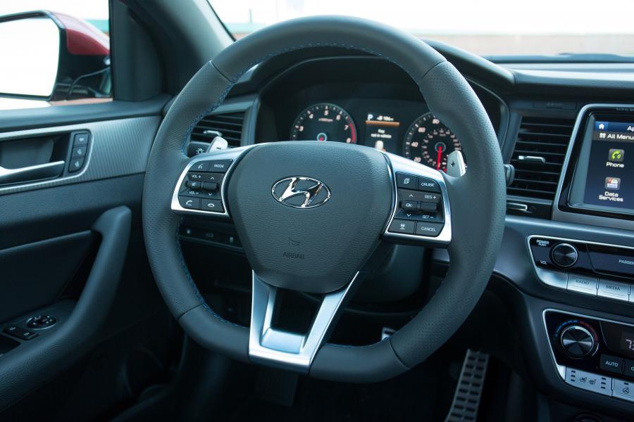 Панель приборов Hyundai Sonata 2.0T 2017 года  (NA) (фото 37 из 40)